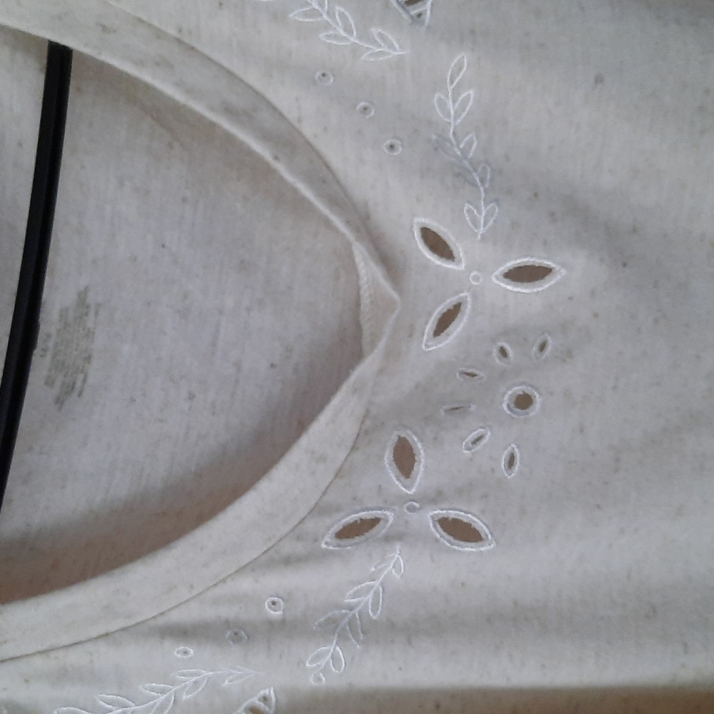 Lane Bryant Beige Cut Out Neckline Swing Tank Top Size 14/16 - Picture 2 of 5